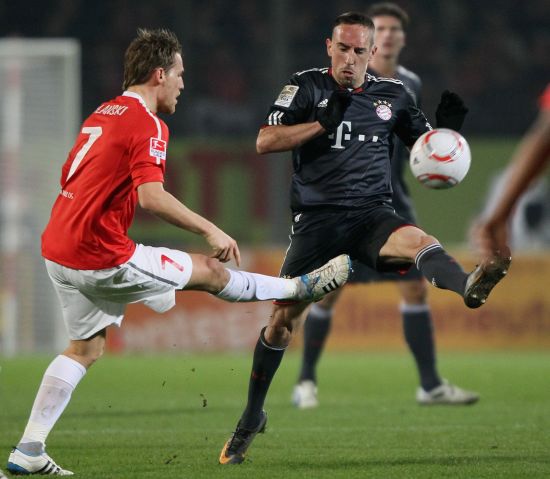 底线进攻和 底线进攻和